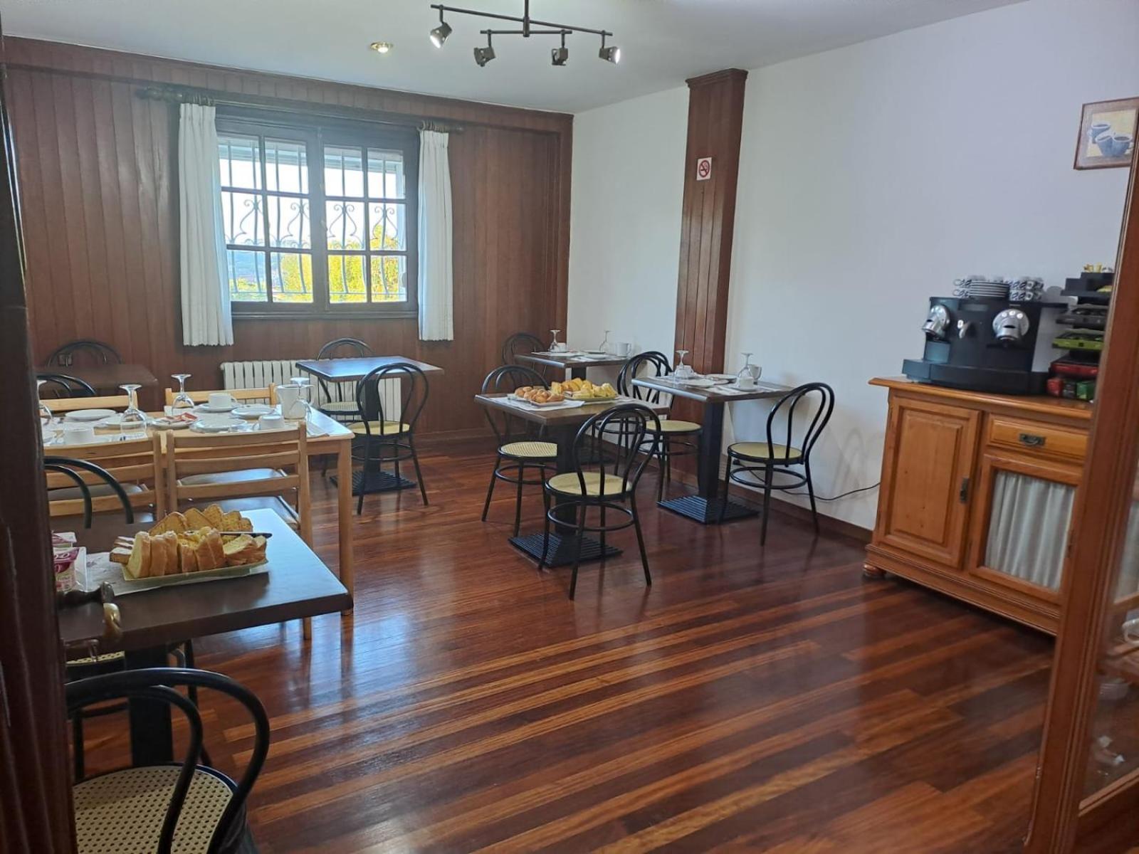 Hostal Boavista Costoia ภายนอก รูปภาพ